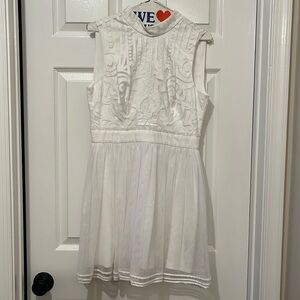 Size 4 white Bebe dress!
